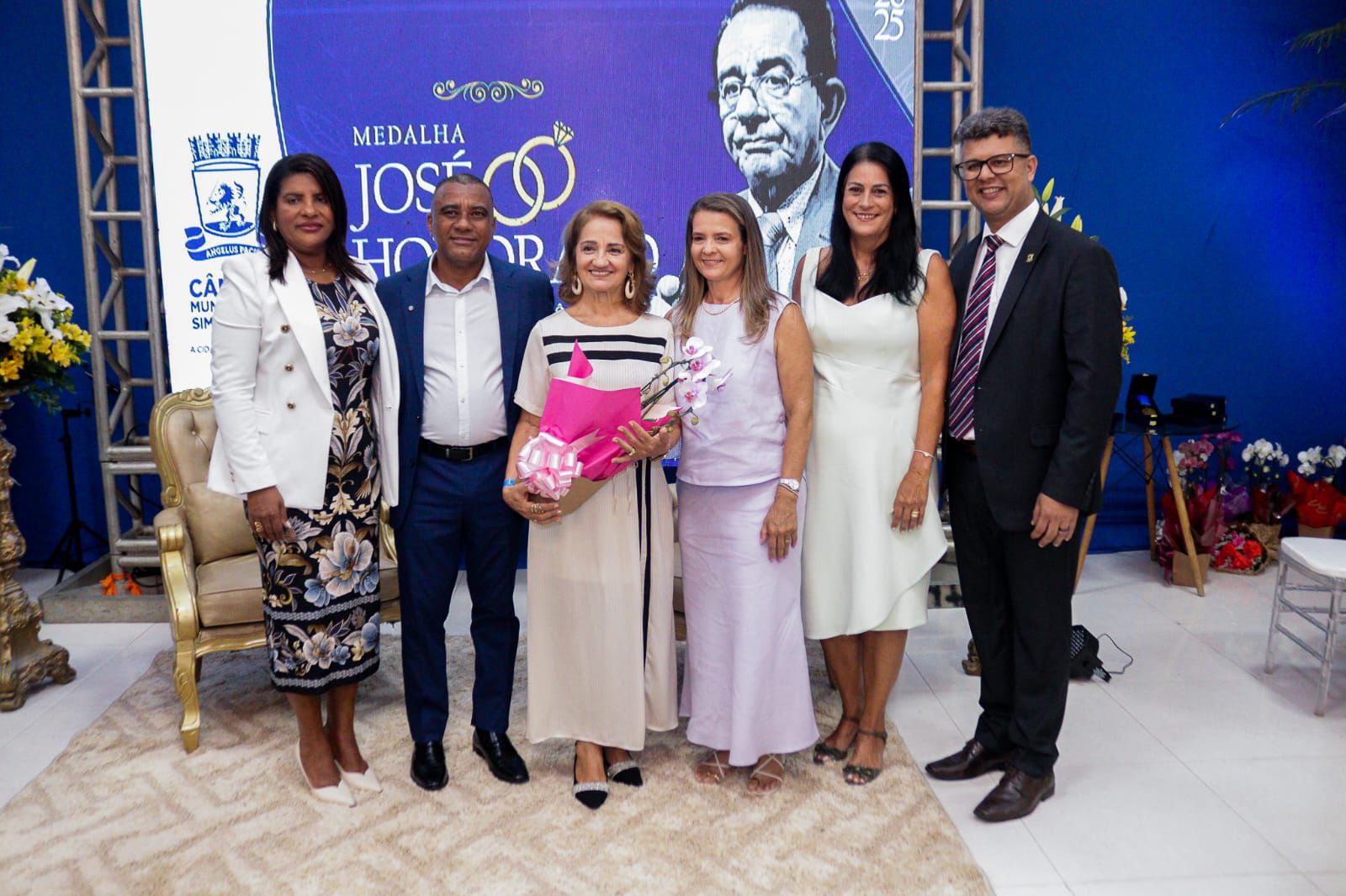 Sessão Solene  homenageia José Honorato celebrando casais com mais de 25 anos de união