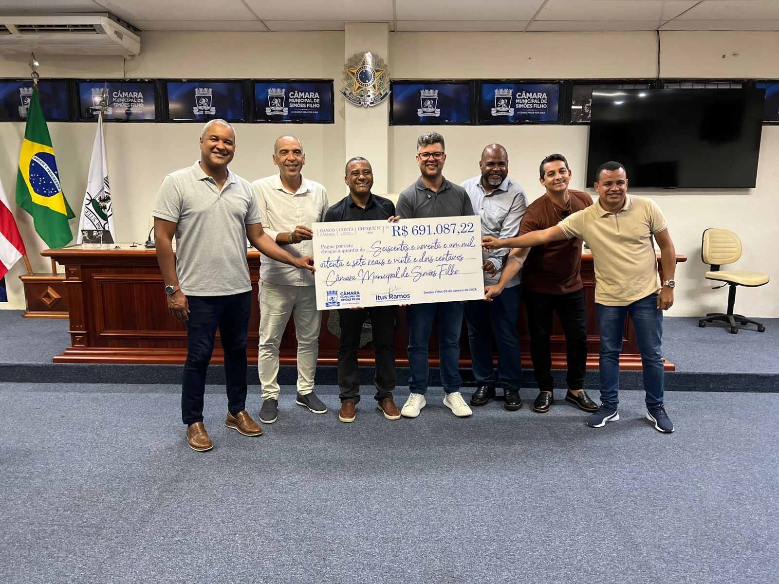 Câmara realiza devolução de R$ 691 mil aos cofres da Prefeitura de Simões Filho